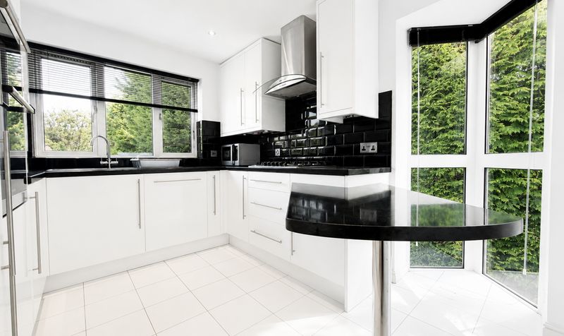 TWO bedroom Flat Located in Cavendish Road, Beechcroft, BH1 - Sold STC
