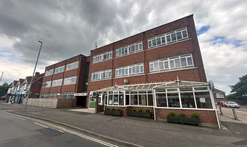 ONE bedroom Flat Located in Ringwood Road, Ferndown, BH22 - Let Agreed